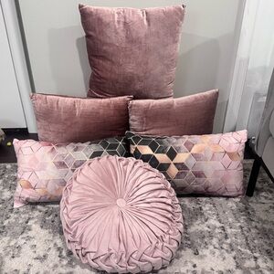 Set of 6 rose gold and grey thro pillows